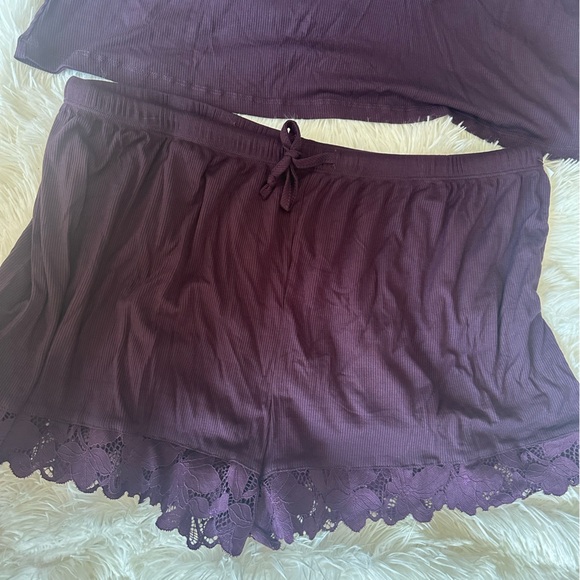 Two Piece Sleepwear Set - Picture 3 of 4